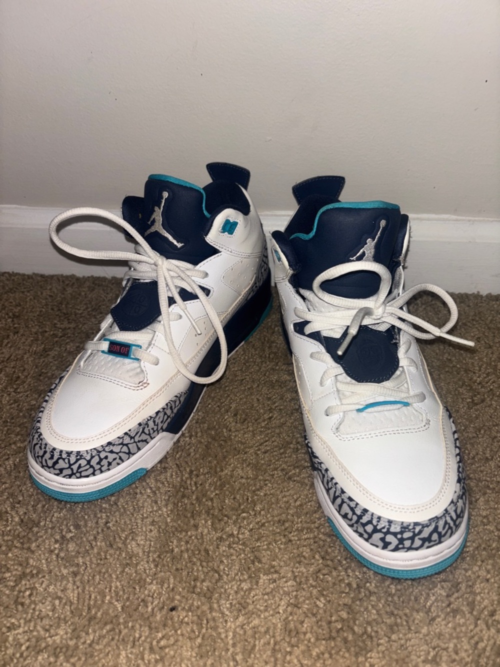 Nike Air Jordan Son of Mars GS Size 7Y White Navy Teal